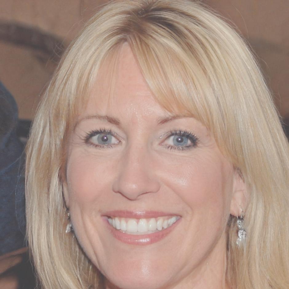 Carla Mendoza, directora financiera